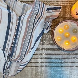 Women’s size M blouse